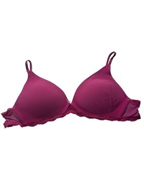 Victoria’s Secret  Berry Lace-Trim lined no wire Bra 34B